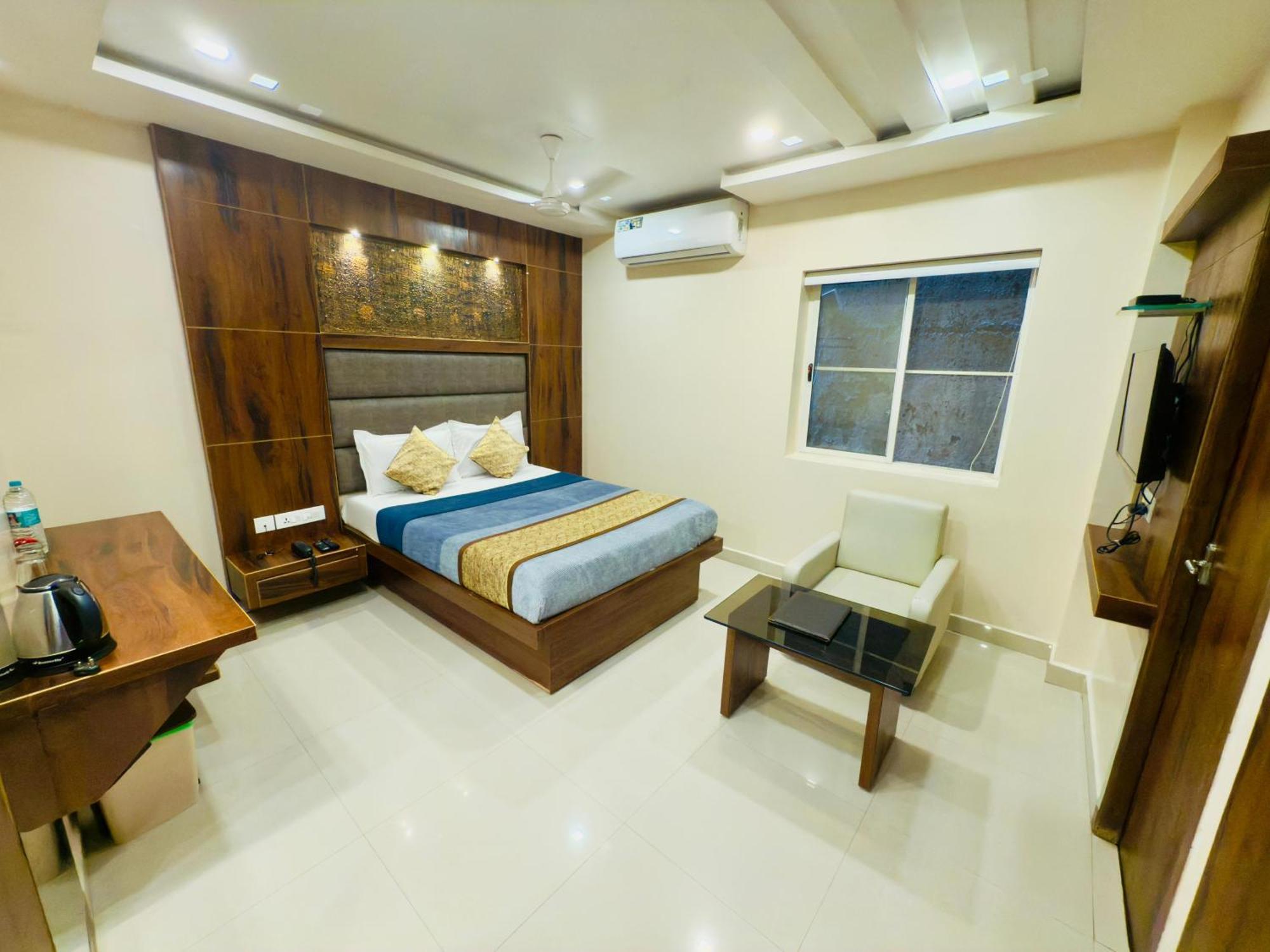 The Hydel Park - Business Class Hotel - Near Central Railway Station Chennai Exteriör bild