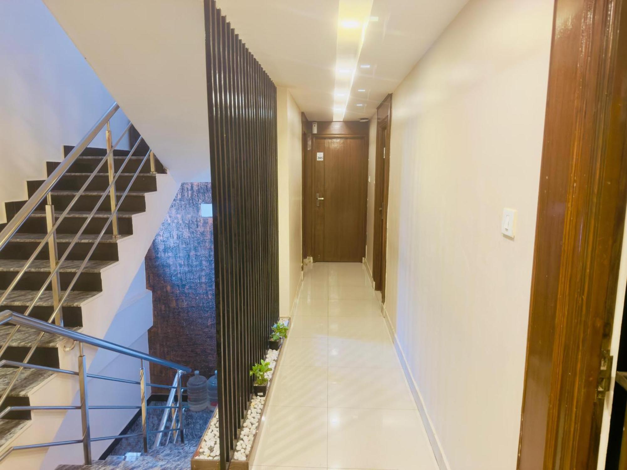 The Hydel Park - Business Class Hotel - Near Central Railway Station Chennai Exteriör bild