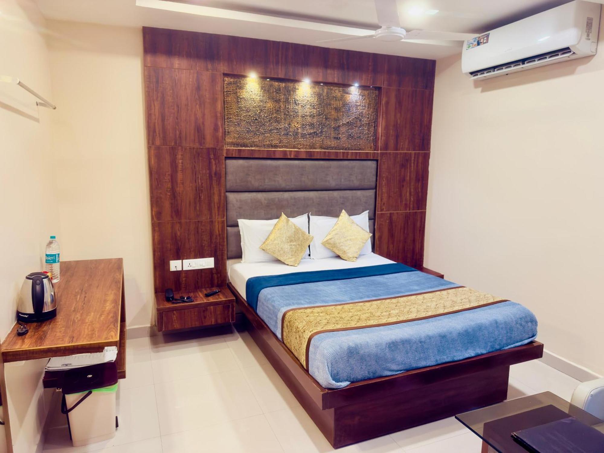 The Hydel Park - Business Class Hotel - Near Central Railway Station Chennai Exteriör bild
