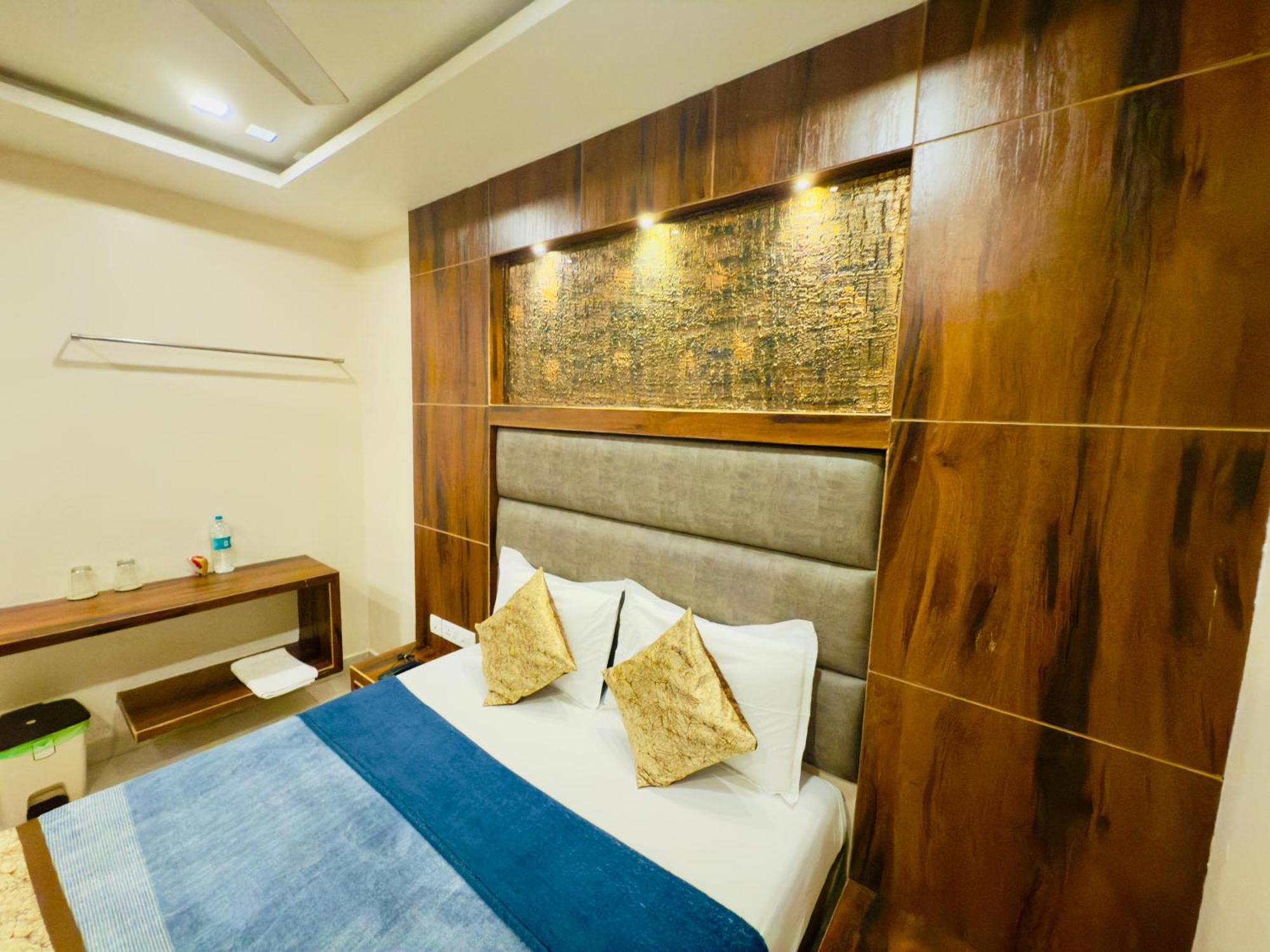 The Hydel Park - Business Class Hotel - Near Central Railway Station Chennai Exteriör bild