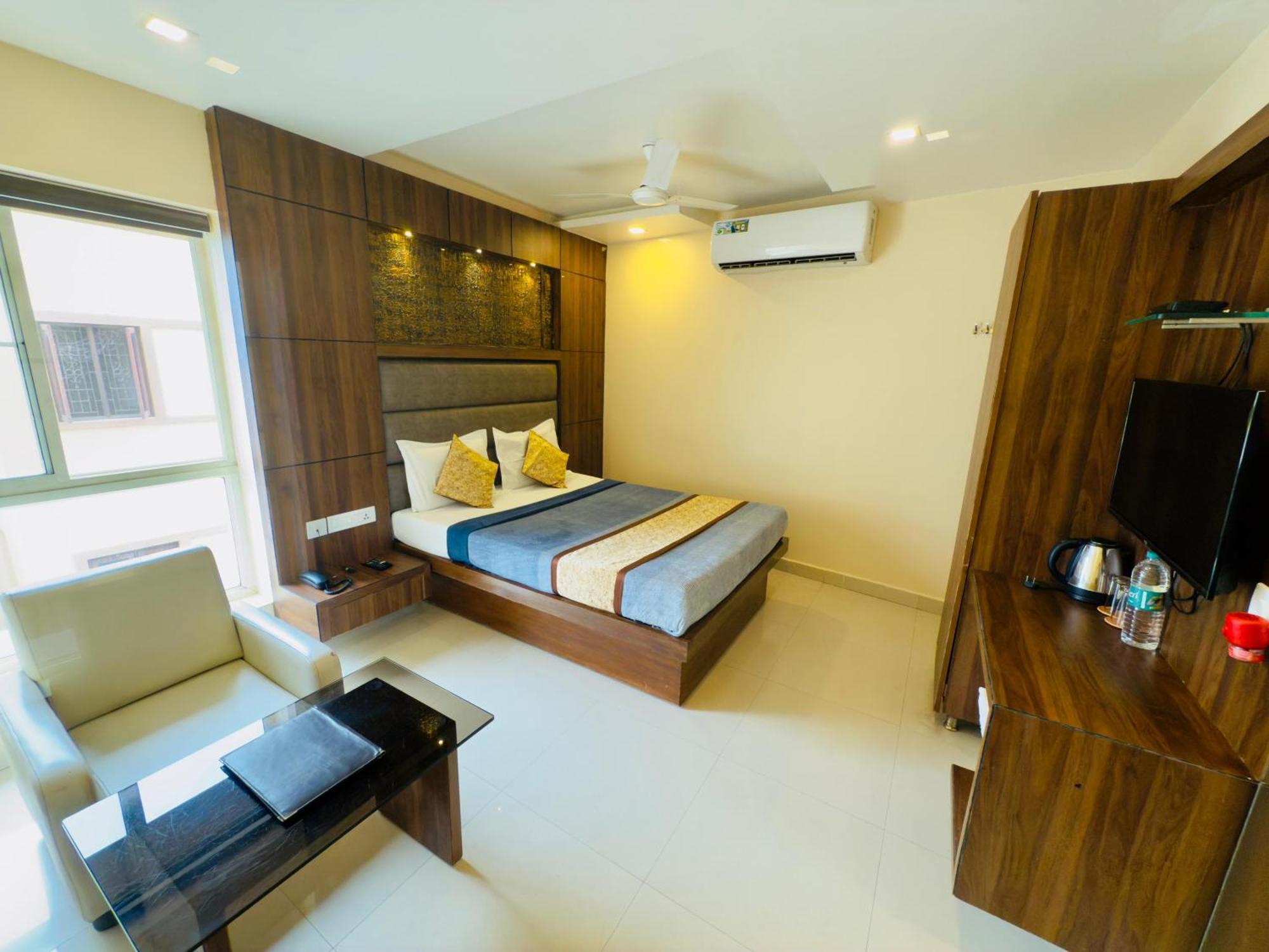 The Hydel Park - Business Class Hotel - Near Central Railway Station Chennai Exteriör bild