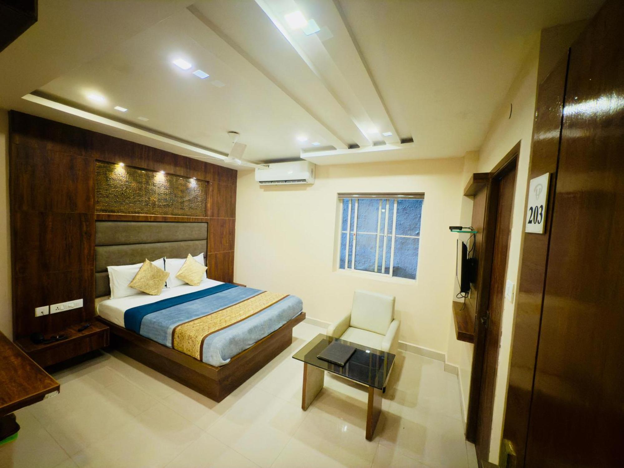 The Hydel Park - Business Class Hotel - Near Central Railway Station Chennai Exteriör bild