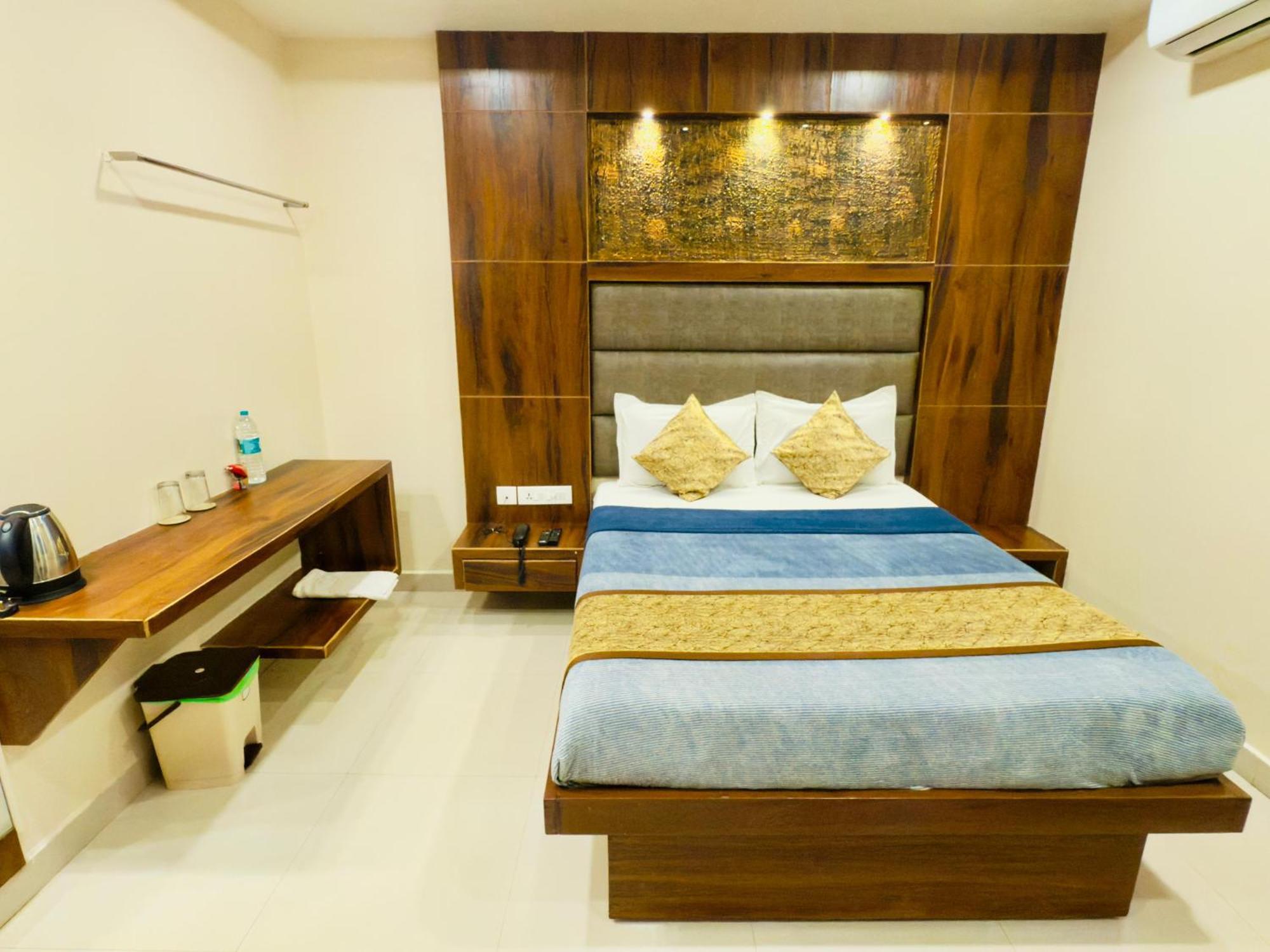 The Hydel Park - Business Class Hotel - Near Central Railway Station Chennai Exteriör bild