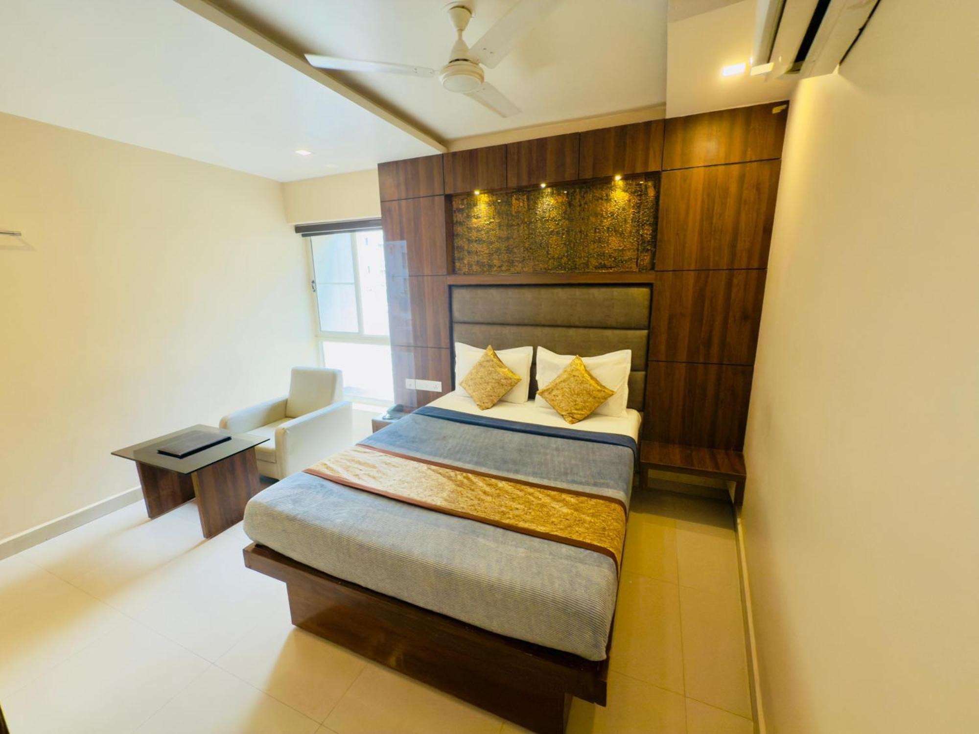 The Hydel Park - Business Class Hotel - Near Central Railway Station Chennai Exteriör bild